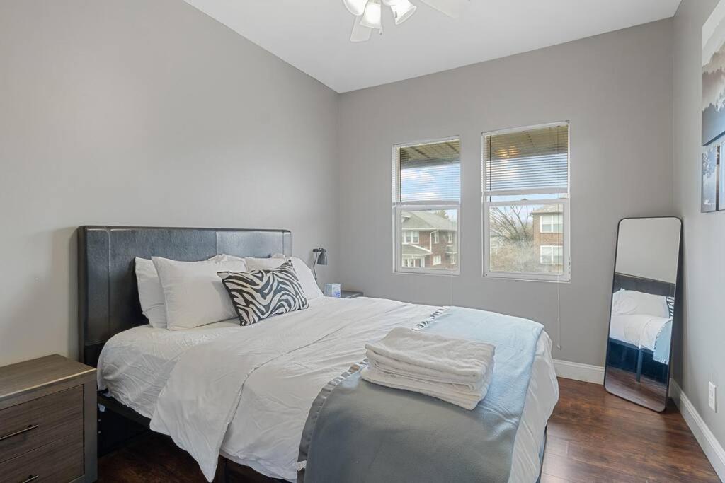 Pet&baby Friendly 2br W- In-unit Laundry Wifi Indianapolis